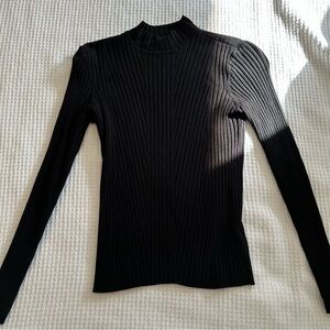 H&M Women's Ribbed Black Turtleneck / Mockneck Sweater